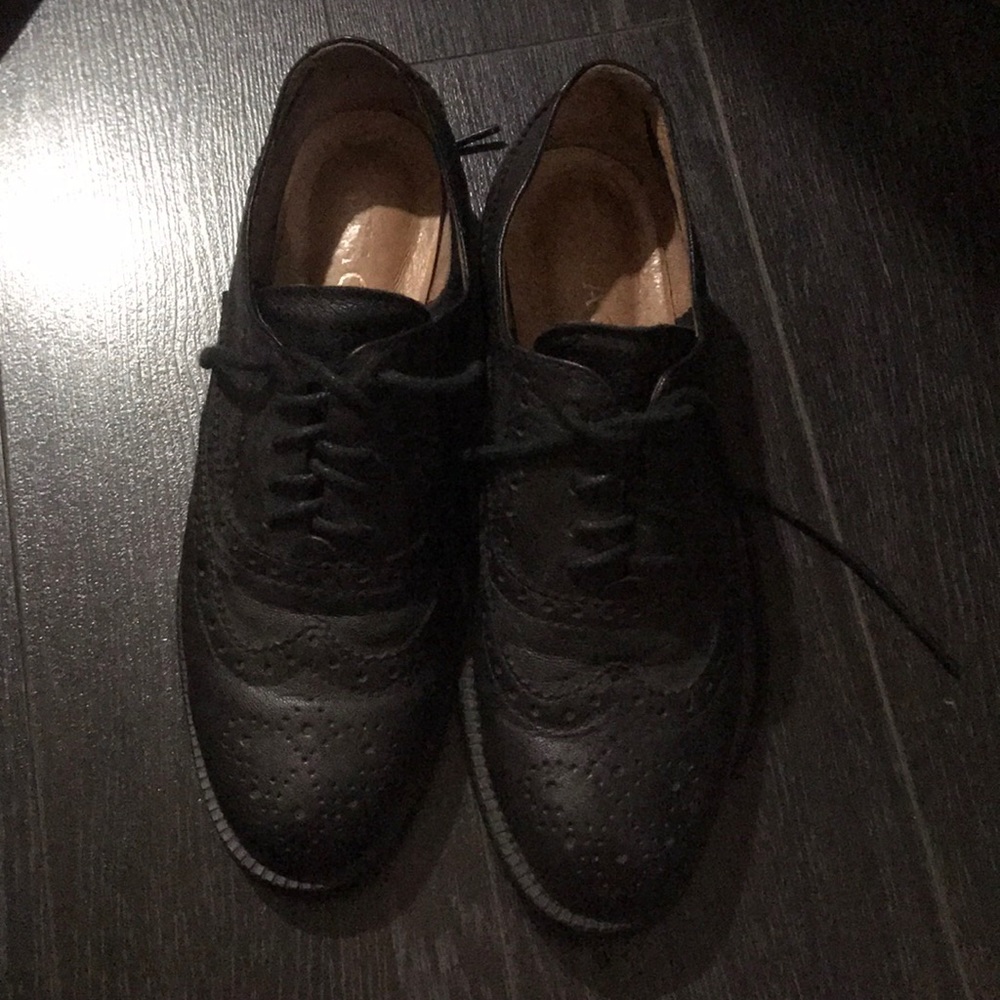 Staccato leather shoes